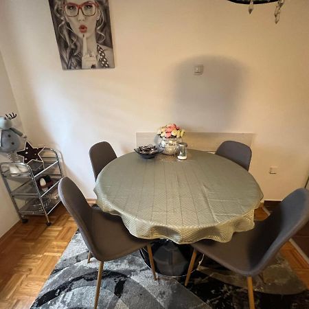 Apartment Sweet Dreams-Close To Zoo,Dinamo Stadium And The City Center Zagabria Esterno foto