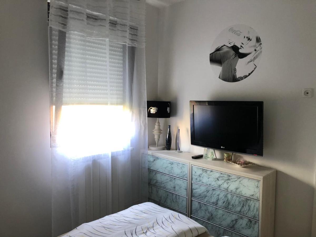 Apartment Sweet Dreams-Close To Zoo,Dinamo Stadium And The City Center Zagabria Esterno foto