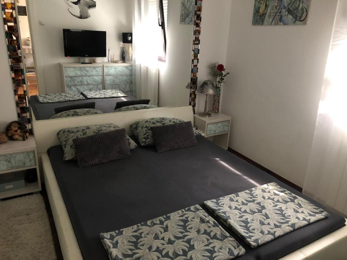 Apartment Sweet Dreams-Close To Zoo,Dinamo Stadium And The City Center Zagabria Esterno foto