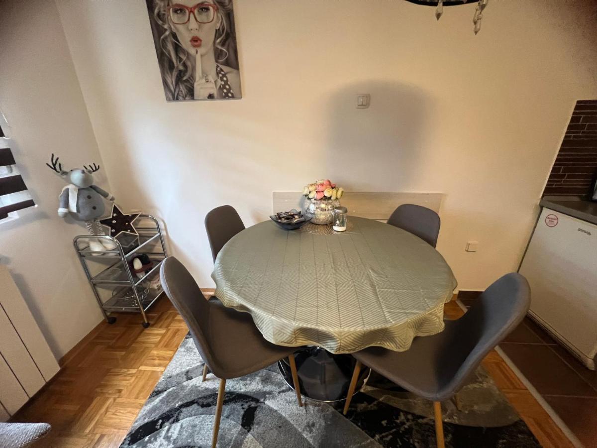 Apartment Sweet Dreams-Close To Zoo,Dinamo Stadium And The City Center Zagabria Esterno foto